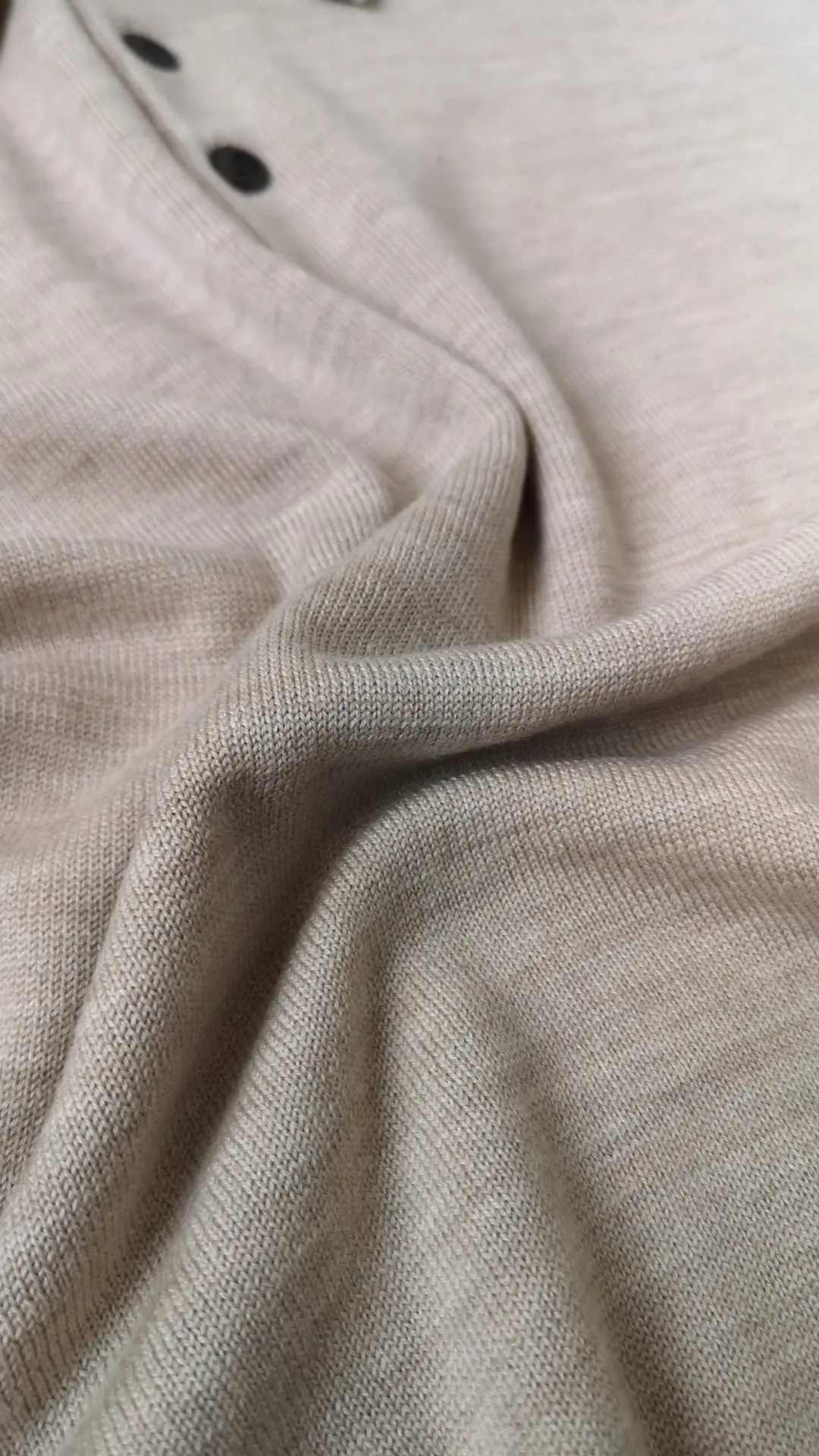 Polo en laine Mérinos – beige – Image 2