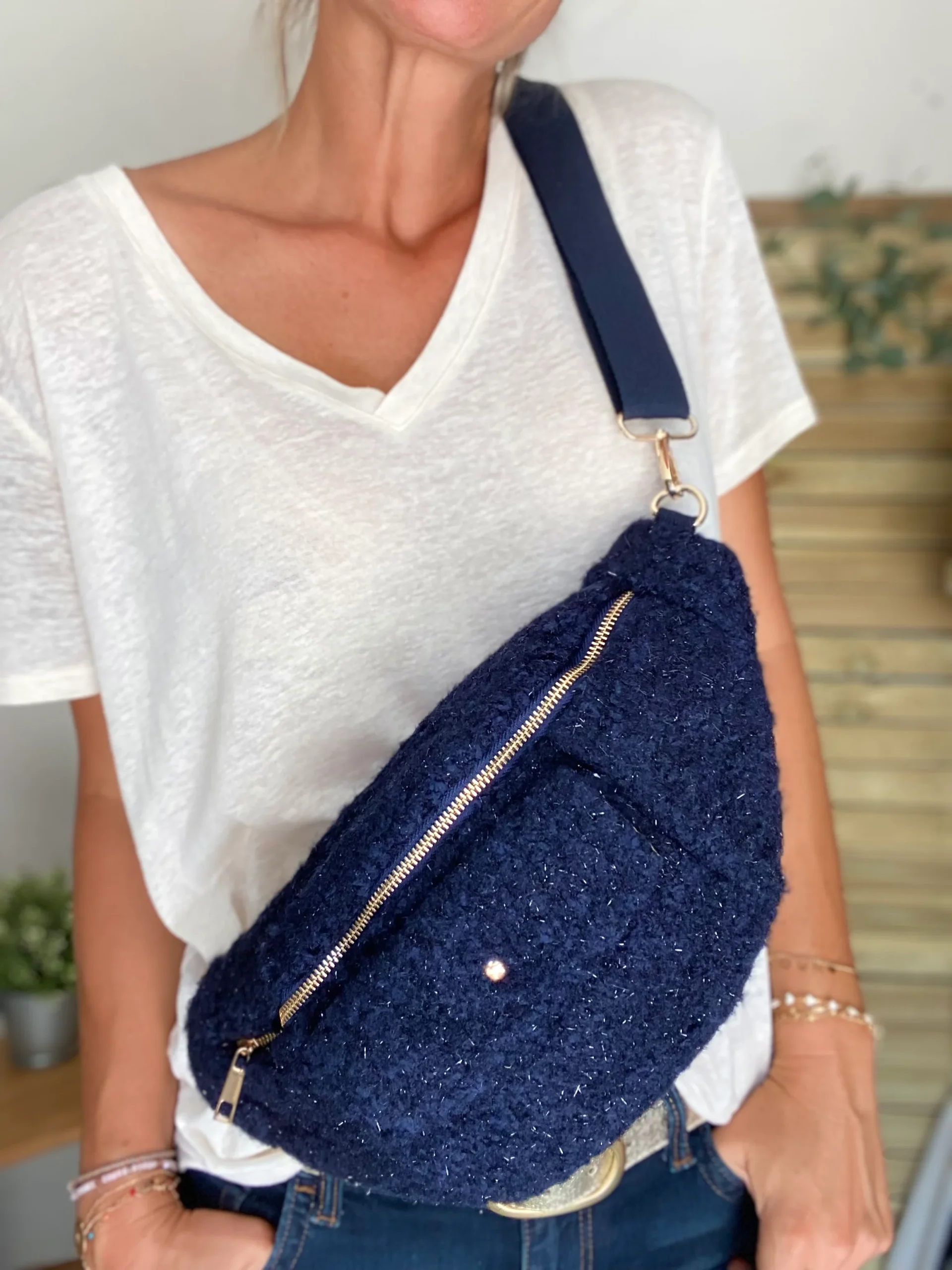 Sac banane XL moumoute lurex avec poche avant - CHELSEA - Marine – Image 2