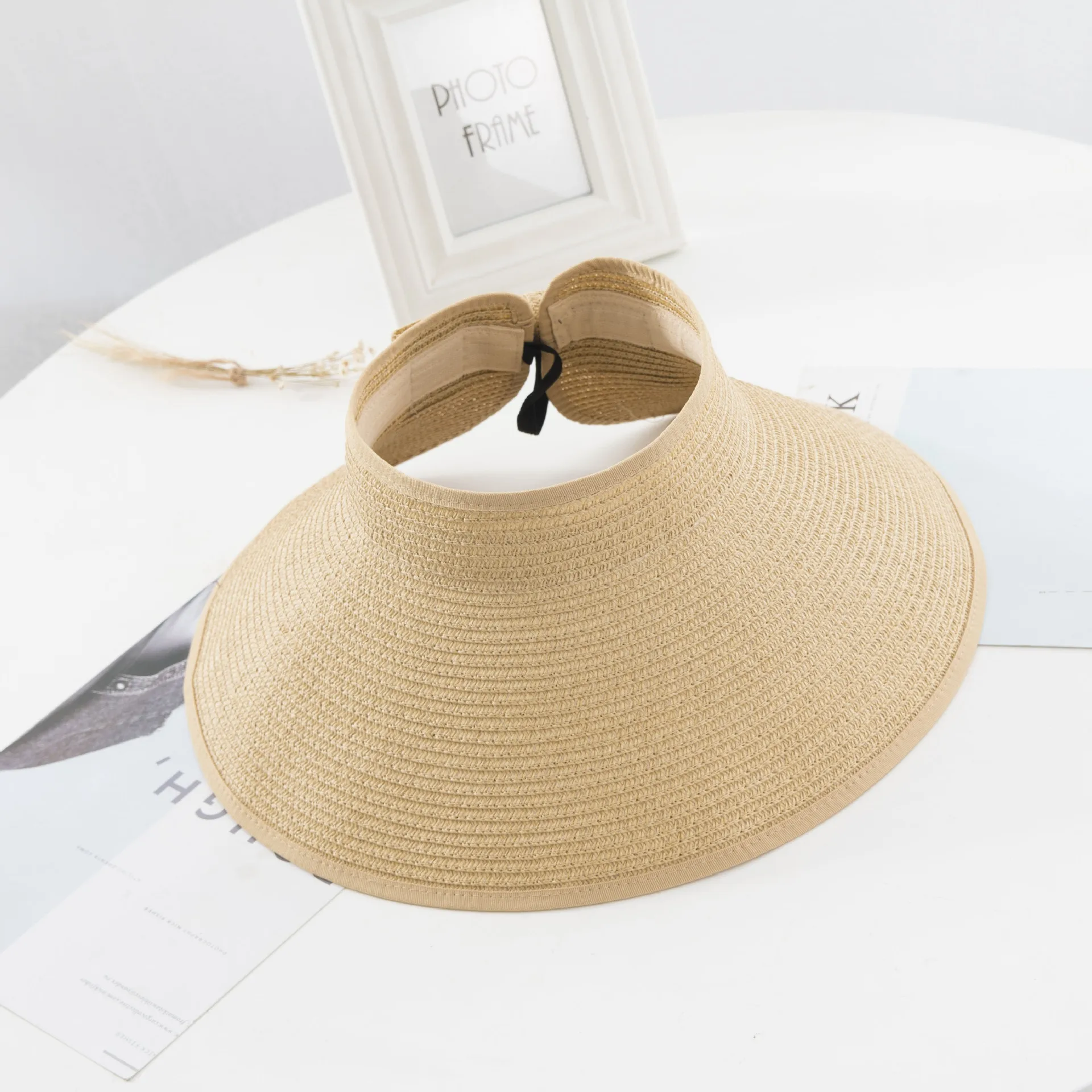 Chapeau de Paille à Bord Souple – Look Plage Décontracté – Image 9