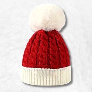 Bonnet avec Pompon Rouge et Blanc !