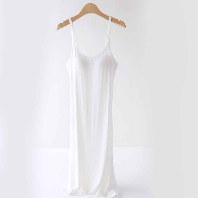 Chemise de nuit blanche pour grossesse et allaitement