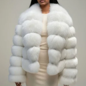 Manteau large en fourrure blanc