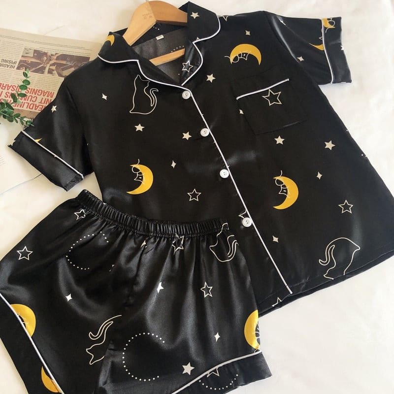 Pyjama d’été en satin nuit étoilée
