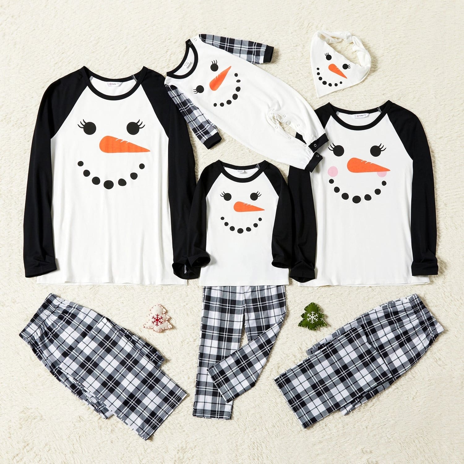 Pyjama de noël bonhomme de neige assorti pour toute la famille