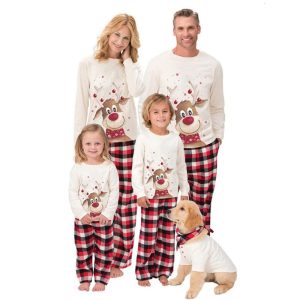 Pyjama de noël pour toute la famille adultes et enfants