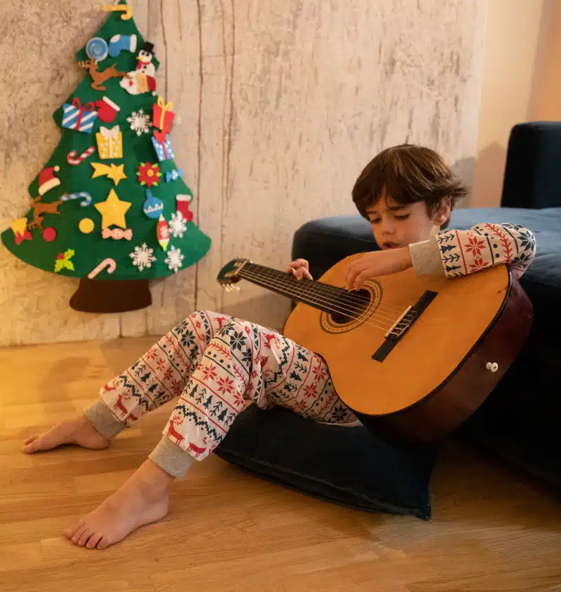 Pyjama de noël pour toute la famille petits imprimés cerf