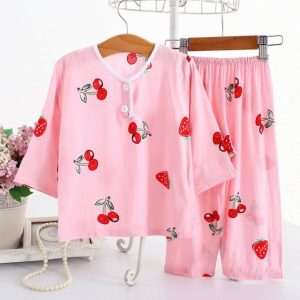 Pyjama en coton à manches mi-longues motif fraise et cerise
