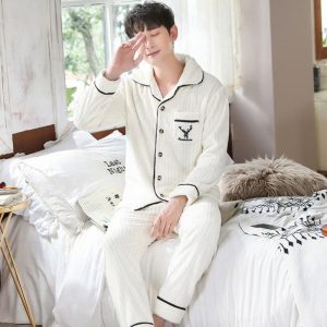 Pyjama en polyester pour homme motif ligné