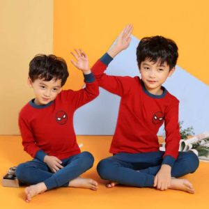 Pyjama printemps avec pull rouge à motif Spider-Man et pantalon bleu