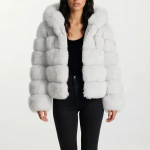 Veste à fourrure avec capuche blanche