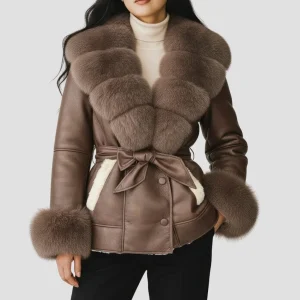 Veste en cuir brune à fourrure